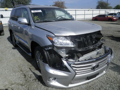 В разбор поступил Lexus LX 570